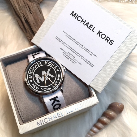 🖤MICHAEL KORS®UNISEX MK Logo Watch🖤 - Picture 7 of 11